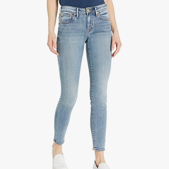 True Religion Jennie Buddha Back Pocket Skinny Jeans - Picture 2 of 10